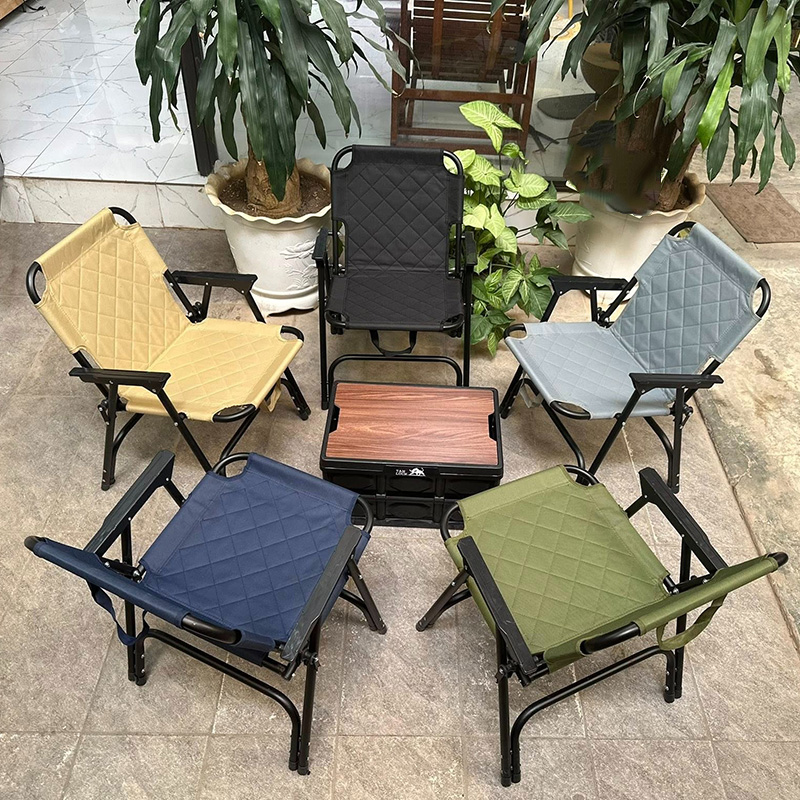 Bàn cắm trại camping TANLOOK gấp gọn kết hợp hộp đựng đồ đa năng bằng nhựa, nắp gỗ GC805
