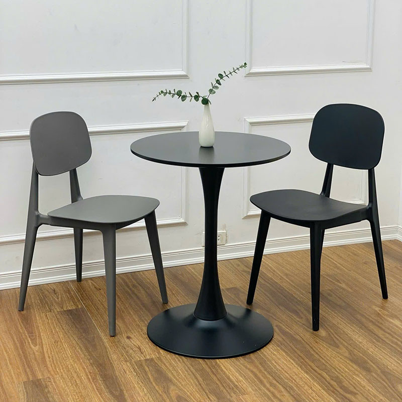 Bộ bàn ghế Bunny kết hợp bàn TULIP nhựa đúc GC796