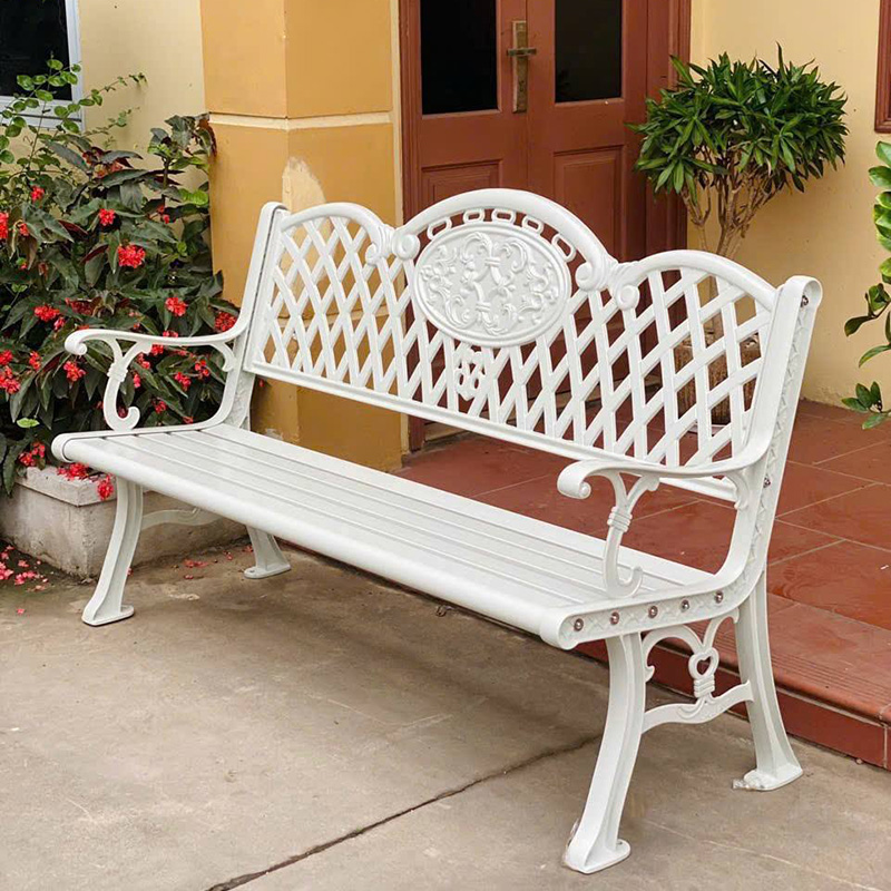 Ghế bằng dài công viên nhôm đúc nan nhôm trắng kết hợp với tựa hoa văn BS995