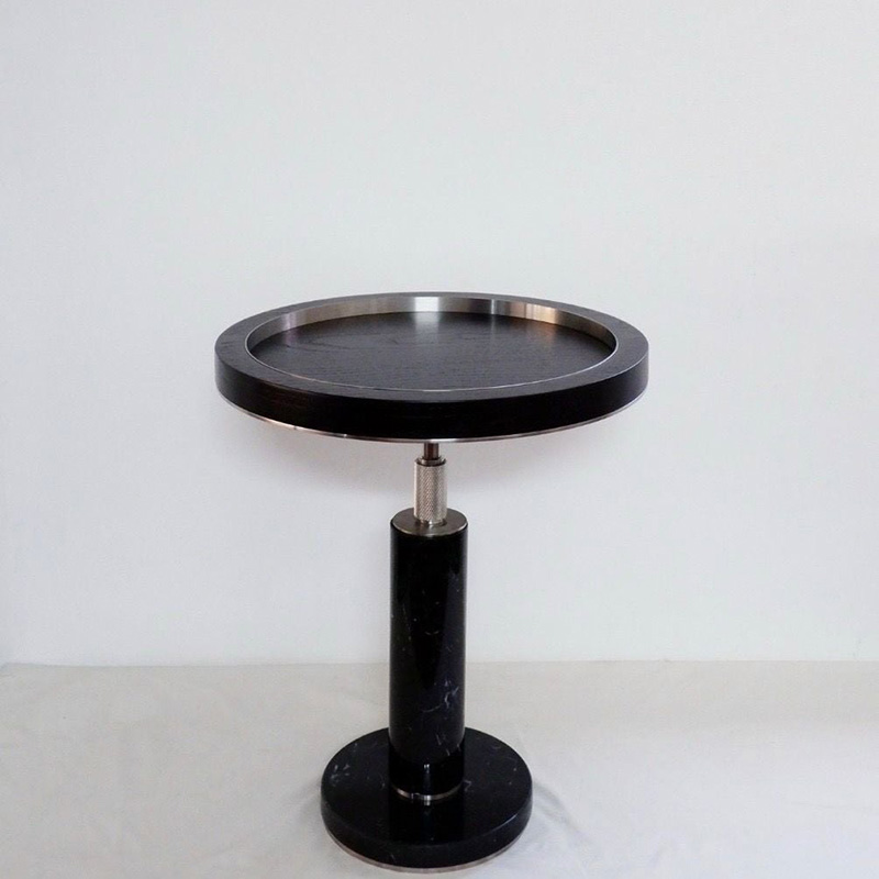 Bàn side tab cạnh sofa đá trắng vân mây, trụ inox 304 mạ vàng cao cấp BC208