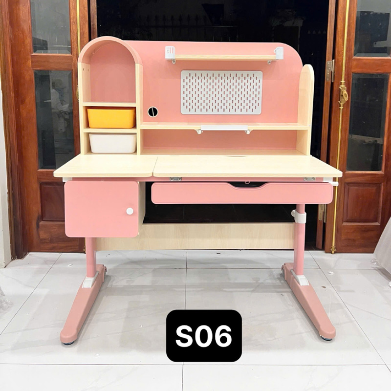Bàn học S06 phù hợp với mọi lứa tuổi học sinh từ mầm non tới trung học phổ thông BH259