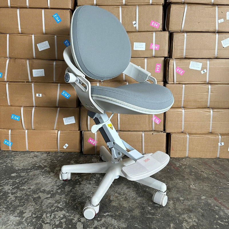 Ghế ngồi học cho bé đệm ngồi êm ái, nâng đỡ chuẩn BH308