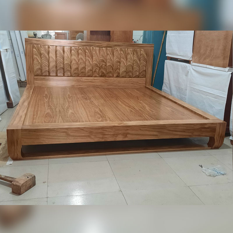 Giường ngủ gỗ hương xám dạng nan chân quỳ GN085