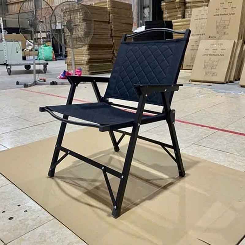 Ghế gấp gọn ngoài trời với thiết kế chắc chắn, siêu nhẹ, dễ mang theo BS199