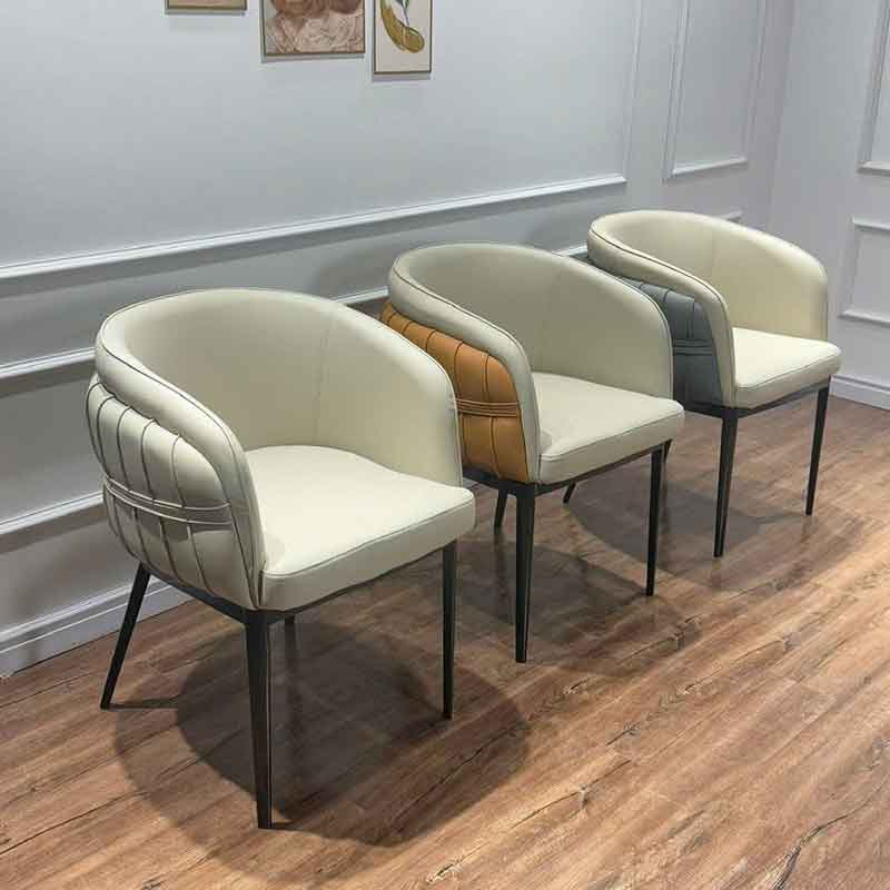 Ghế ăn bọc da công nghiệp cao cấp chân gỗ sơn đen GA631