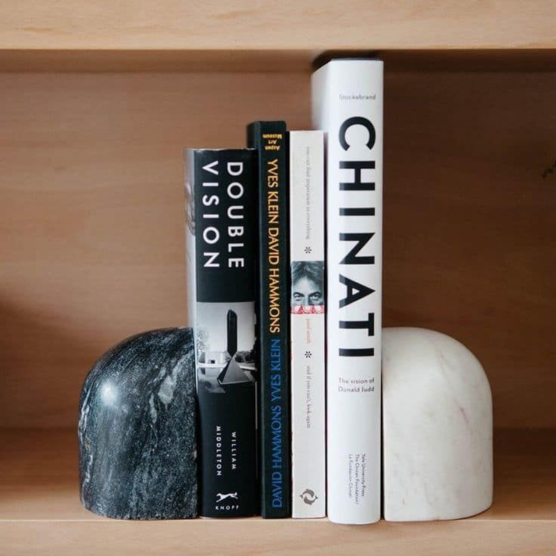 Chặn sách bằng đá tự nhiên