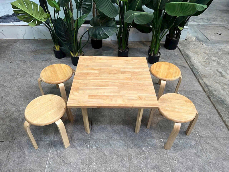 Bộ bàn trà 4 ghế 1 bàn gỗ cao su chân cong GC568