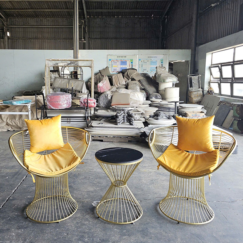 Bàn ghế sắt decor nghệ thuật cho quán café, studio hoặc không gian check-in GC708