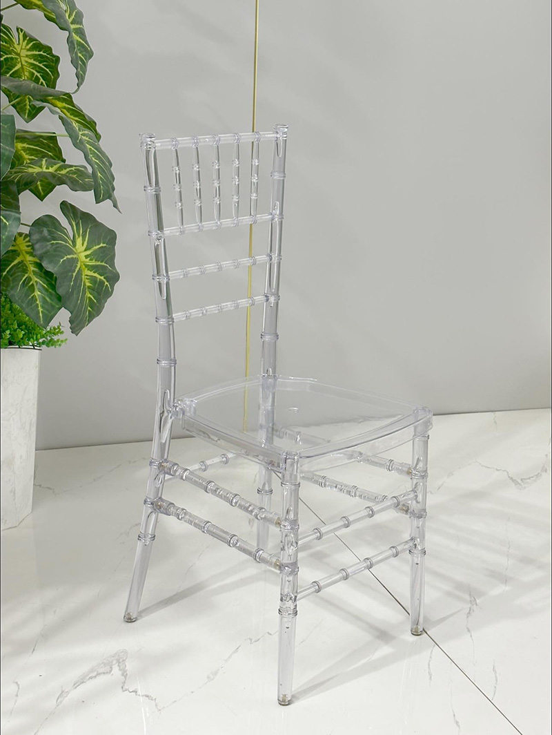 Ghế sự kiện tiệc cưới CHIAVARRIS trong suốt thiết kế lắp ghép thông minh GC837