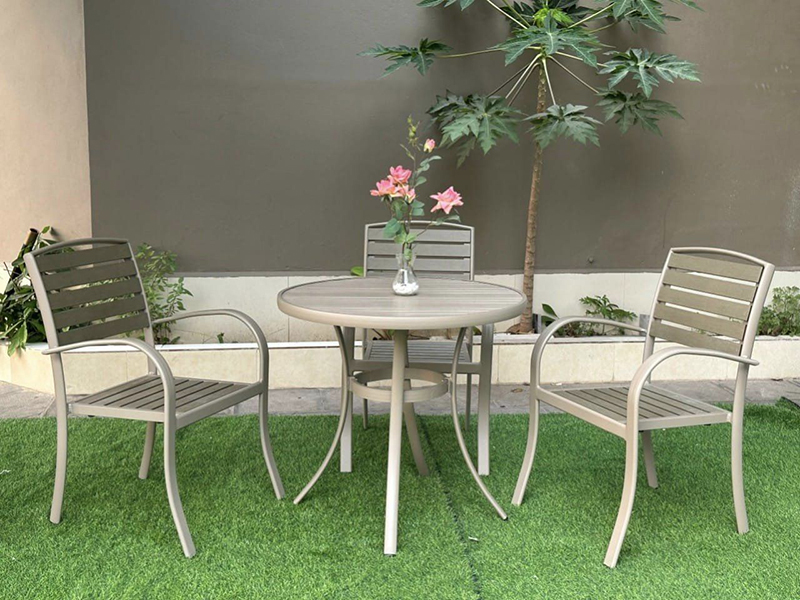 Bộ bàn ghế sân vườn ngoài trời khung hợp kim nhôm kết hợp gỗ nhựa Composit BS331