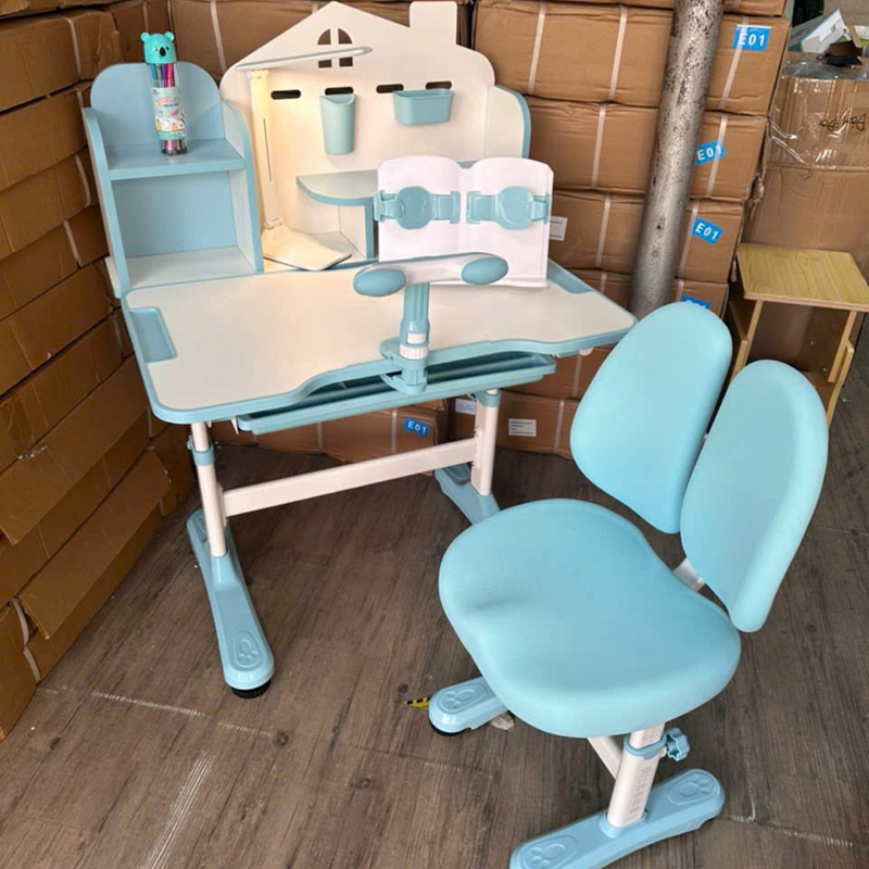 Bộ bàn học cho bé F07 nhỏ xinh, tích hợp thông minh, full quà tặng BH110