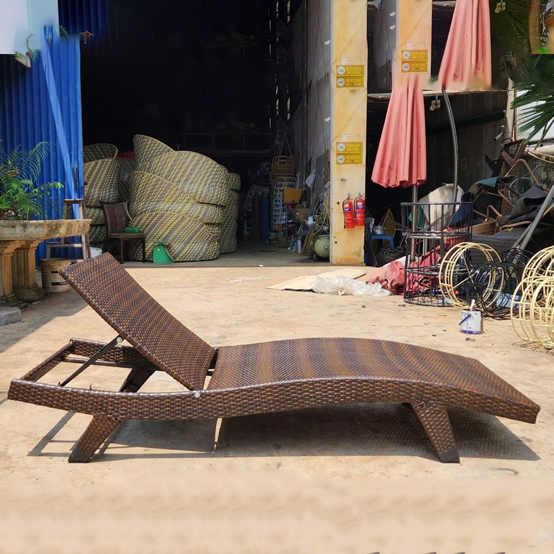 Combo bàn ghế hồ bơi, bãi biển mây nhựa thiết kế với đường cong mềm mại GT079