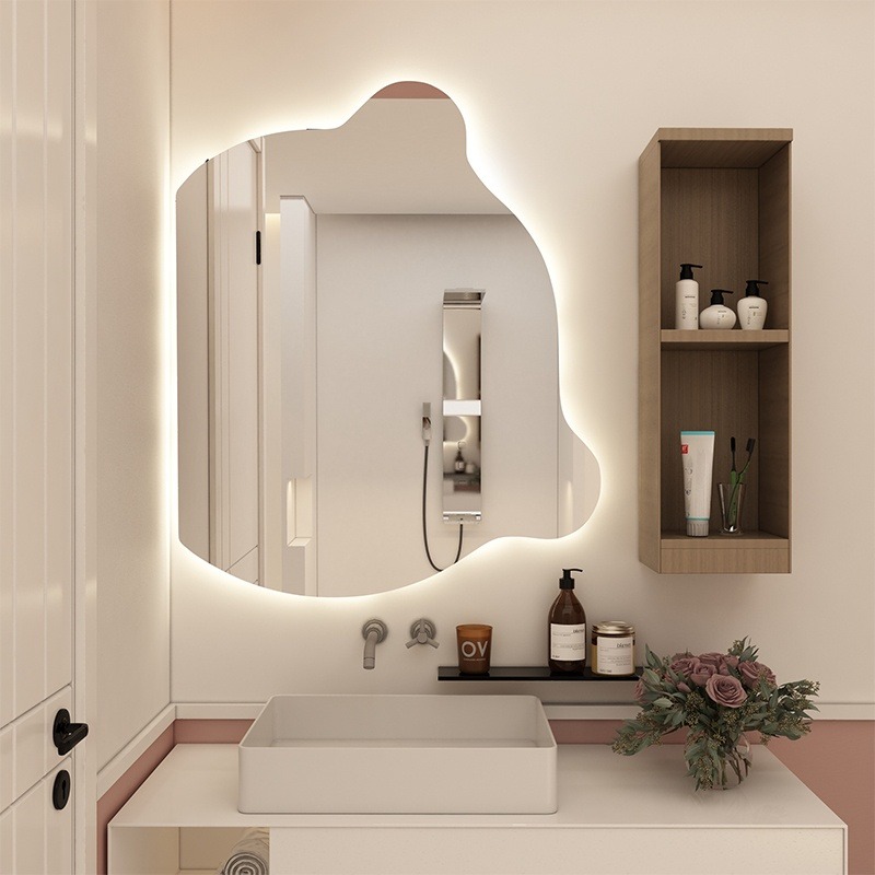 Gương Gấu decor phong tắm tích hợp đèn LED cảm ứng GT811