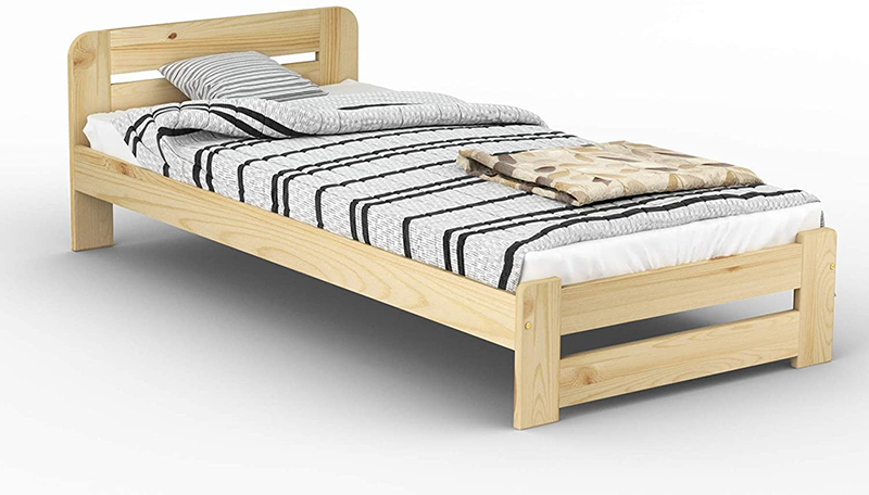 Giường ngủ bằng gỗ thông