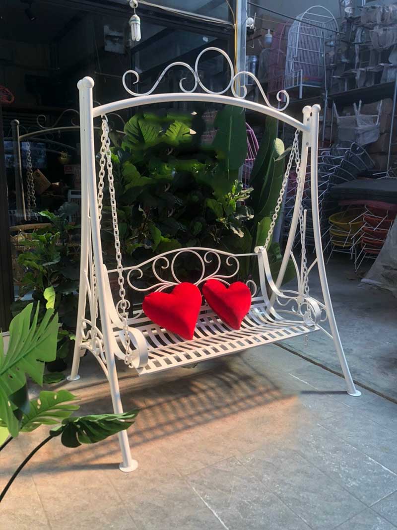 Xích đu sắt mỹ thuật
