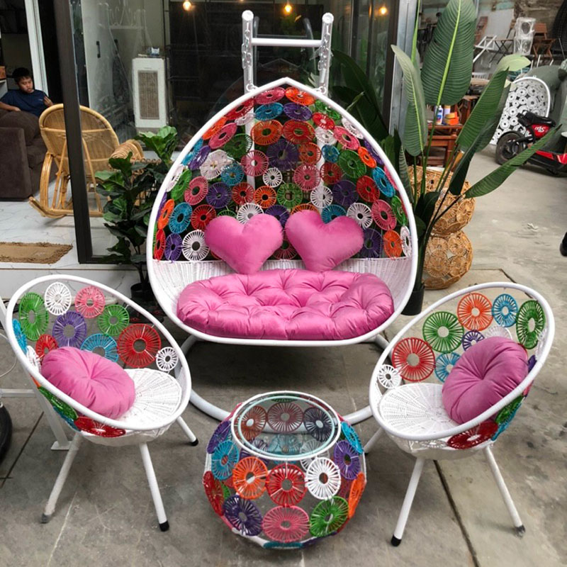 Xích đu mây nhựa
